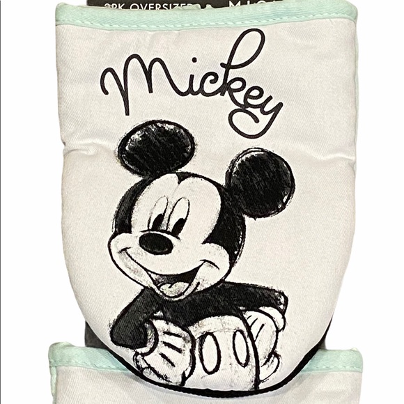 Disney Mickey and Minnie mini mitts - Picture 3 of 7